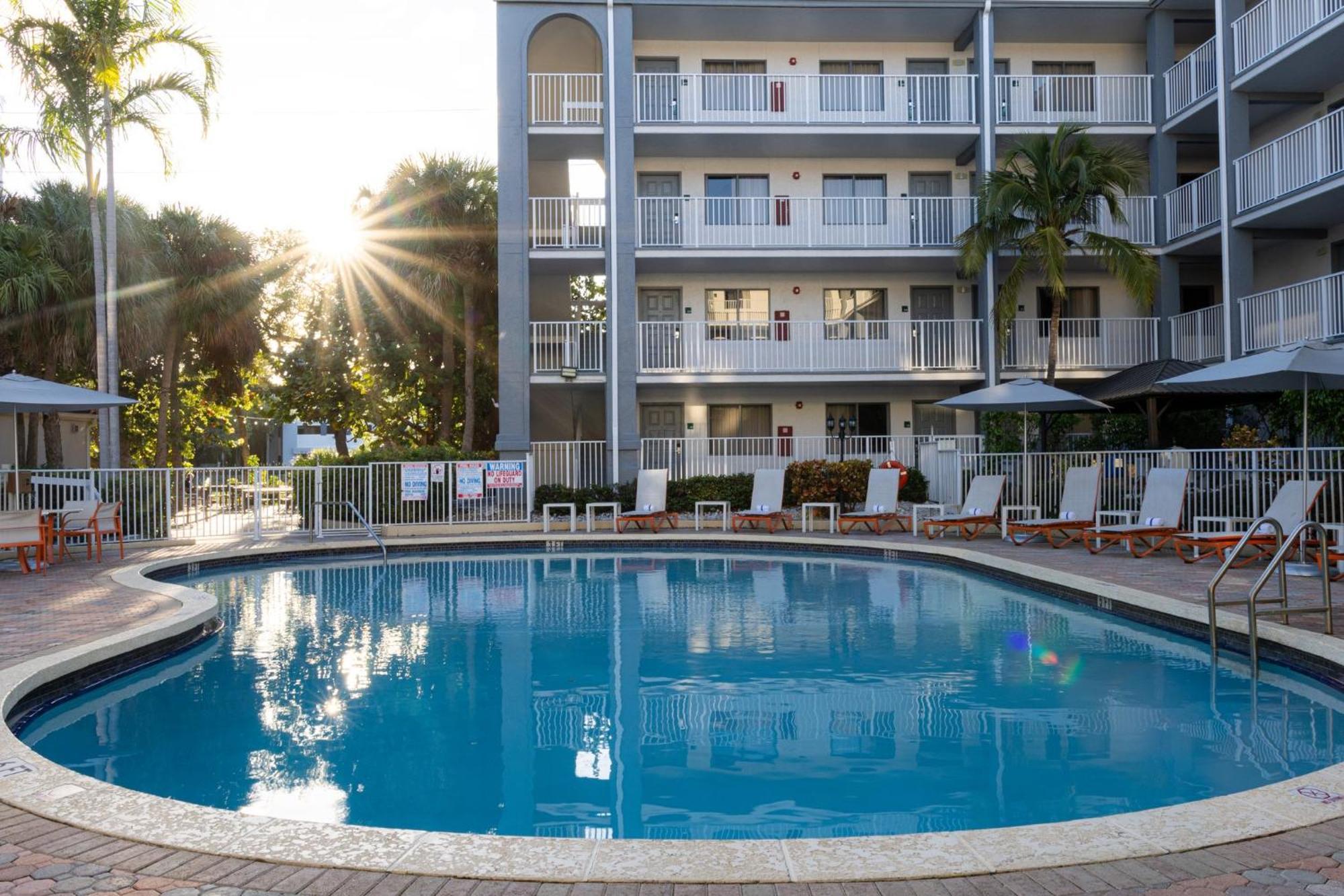Inn&suites - North Hotel 3*